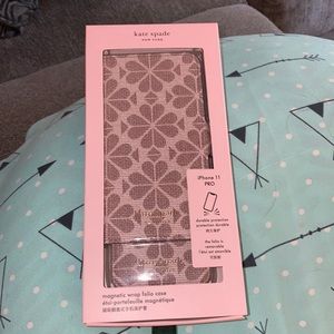 NWT Kate Spade IPhone 11 Pro Magnetic Wrap Folio Case.